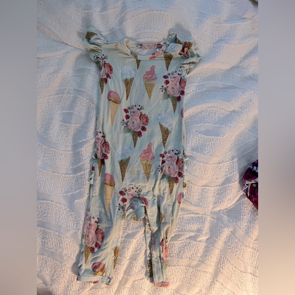 Posh peanut 12-18 month romper